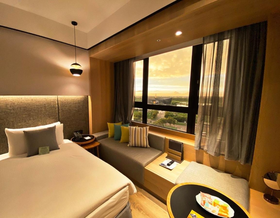 Evergreen Palace Hotel Chiayi Taibao Εξωτερικό φωτογραφία A typical room at the hotel