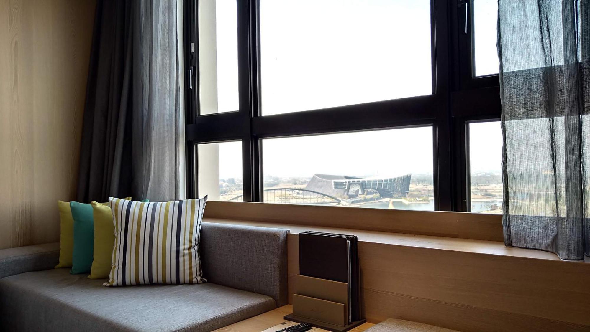 Evergreen Palace Hotel Chiayi Taibao Εξωτερικό φωτογραφία A window seat